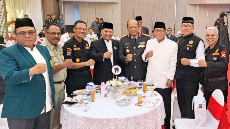 Ketua Senkom Jatim Ikuti Upacara HUT ke-79 Bhayangkara di Mapolda Jatim
